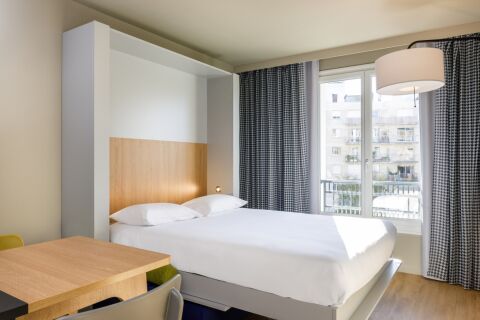 Bedroom, La Defense Puteaux Serviced Apartments, Paris