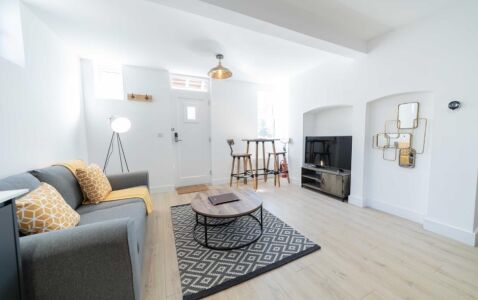 Windmill Road Apartment