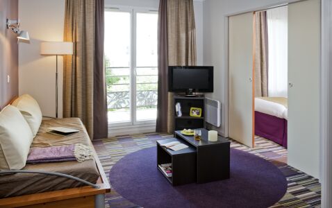 Paris Buttes Chaumont Apartments