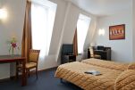 Philippe Auguste Serviced Apartments, Paris, Bedroom
