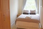 Bedroom, Maple House Serviced Apartments, Redhill