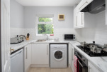 Thornhill Apartment
                                    - Crawley, West Sussex