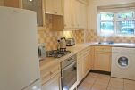 Kitchen, Anandale Court Serviced Apartments, Redhill