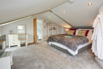 Big Drift Barn Accommodation
                                    - Caldecott, Market Harborough