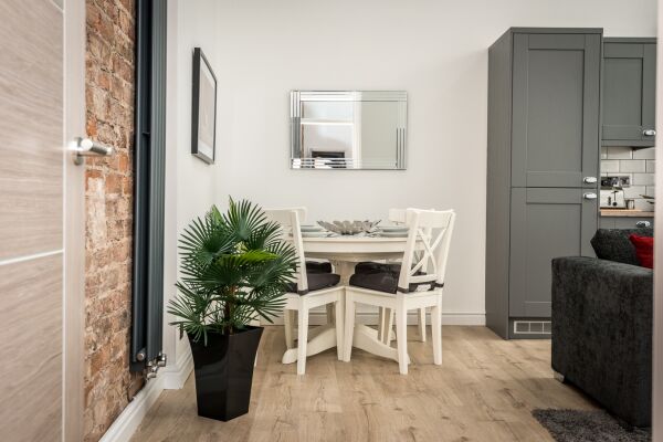 Dining Area, Sweeting Street Serviced Apartments in Liverpool