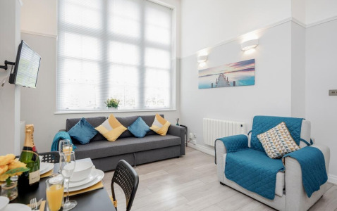 Alexandra Court Apartment