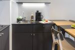 Olympiapark Serviced Apartments, Munich, Kitchenette