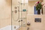 Bathroom, Onslow Garden Serviced Apartments, Kensington, London