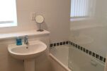 Bathroom, Bevan Court Serviced Apartments, Warrington