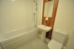Bathroom, The Sawmill Serviced Apartment, Hull
