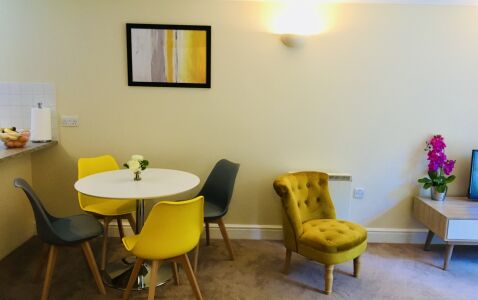 Kingfisher Court Apartment