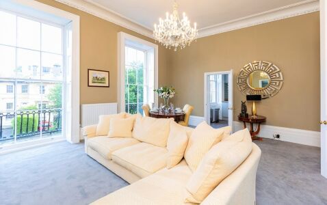Elizabeth House Apartment II