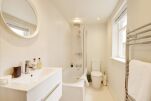Montpellier Spa Road Apartment
                                    - Cheltenham, Gloucestershire