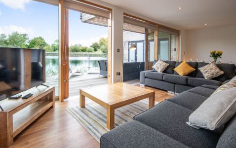 Waters Edge Accommodation