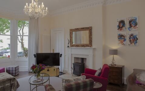 Learmonth Grove Accommodation