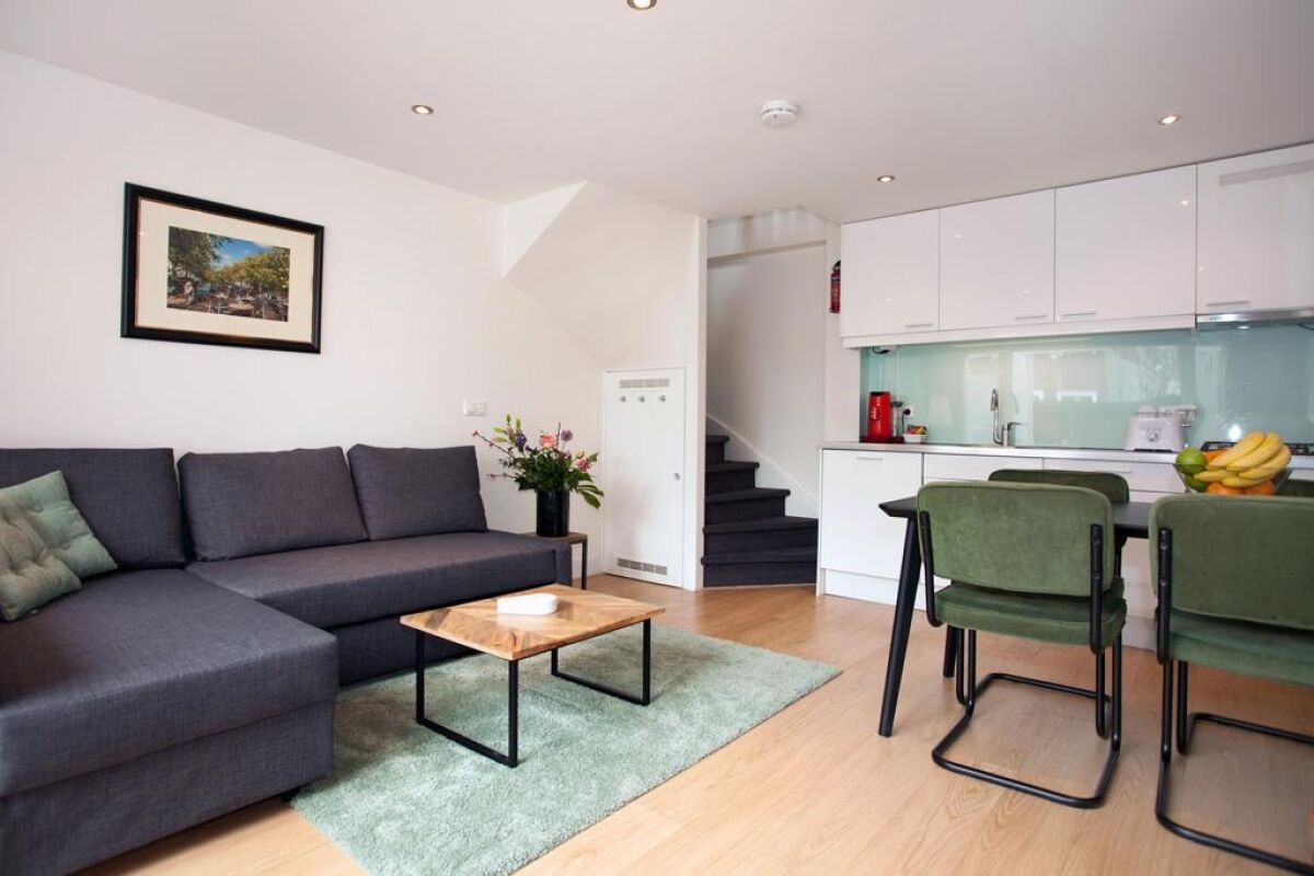 Central Station Apartments in The Hague