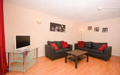 Clench Street Accommodation