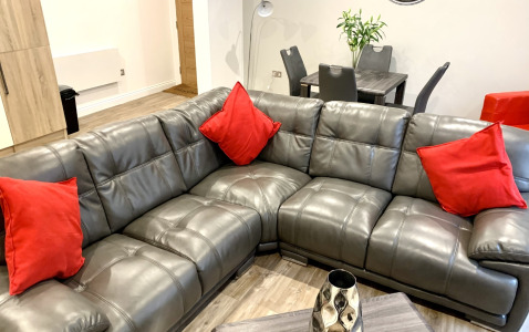 Red Diamond Apartments