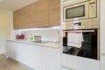 Kitchen, Cambridge Central Serviced Apartments, Cambridge