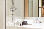 Bathroom, Malakoff Chatillon Serviced Apartments, Malakoff