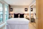 St George's Wharf Apartment
                                    - Vauxhall, Central London