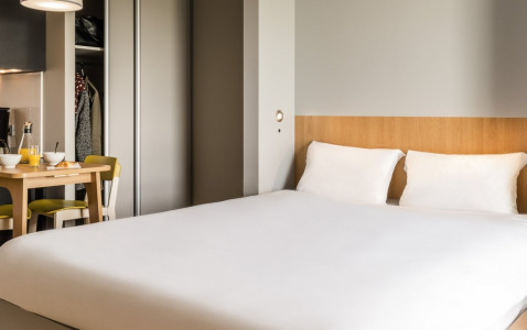 Colombes La Defense Apartments