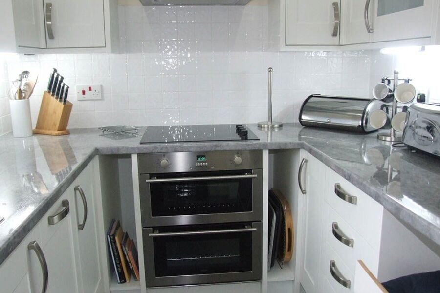 Kitchen, Quayside Serviced Apartment, Bridgwater