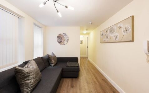 High Street Apartment