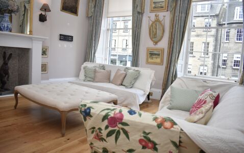 Frederick Apartment