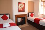 Bedroom, Tenth Avenue House Serviced Accommodation, Bristol