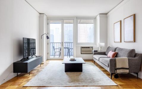 La Premiere Apartments