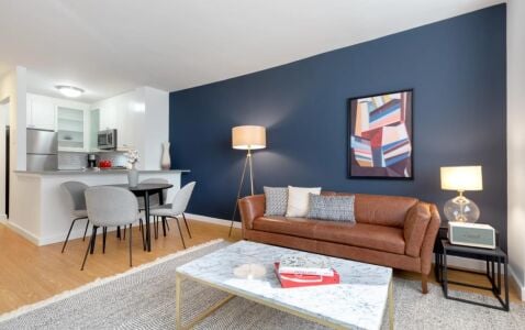 Lincoln Apartment