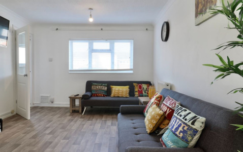 Valley Way Apartment