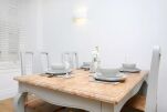 Rose Street Apartment
                                    - Edinburgh, Scotland