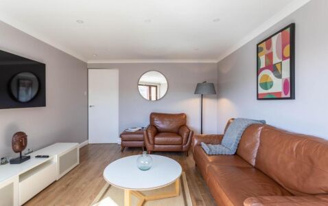 Chancellor House Apartment