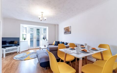 Cunningham House Accommodation