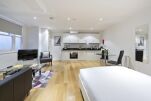 Studio Apartment Lower Ground Floor