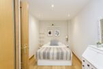 Calle del Prado Apartment
                                    - Madrid, Spain