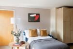  One Bedroom Apartment with Sofa Bed