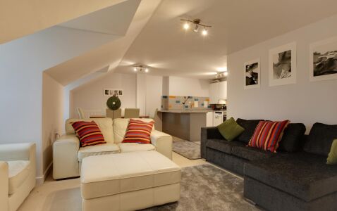 Mallard Court Apartment