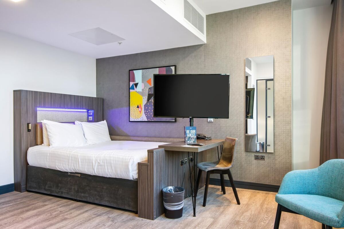 Bedroom, Corn Exchange Serviced Apartments in Manchester