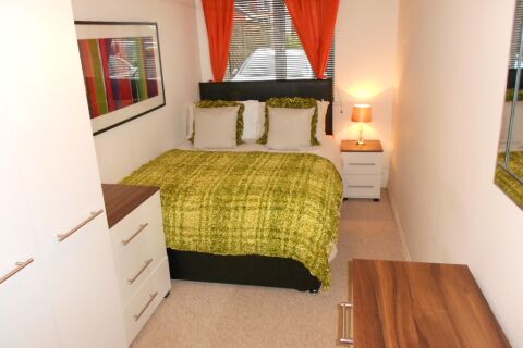 Bedroom, 51 Gladstone Mews Serviced Apartments, Warrington