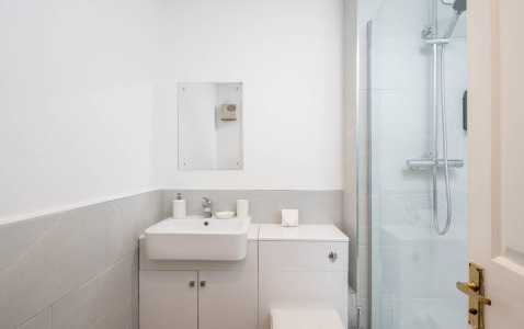 Caledonian House Apartment