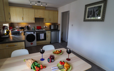 Winter Gardens Way Accommodation