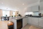 Inglis Way Apartment
                                    - Finchley, North London