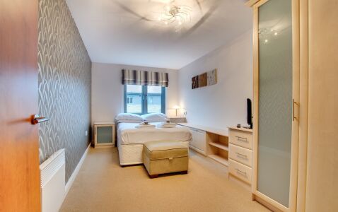 Cameronian Square Apartment