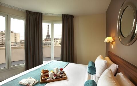 Tour Eiffel View Apartments
