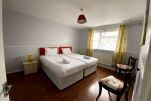 Chelsea House Accommodation
                                    - Dunstable, Bedfordshire
