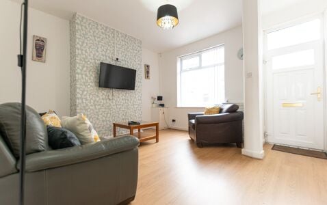 Irvine Street Apartment