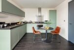 Canary South Apartments
                                    - Canary Wharf, East London